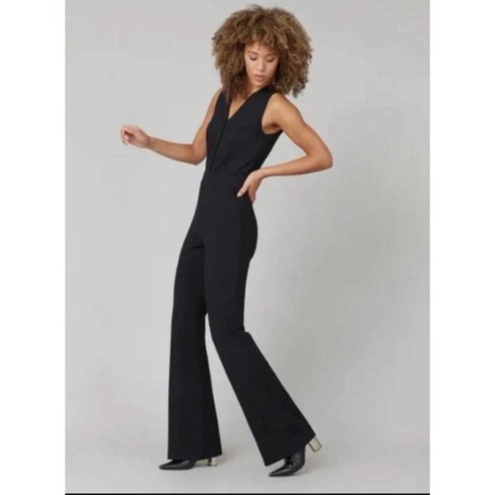NWT Spanx The Perfect Sleeveless Jumpsuit Small Black‎ Flare Casual Cocktail